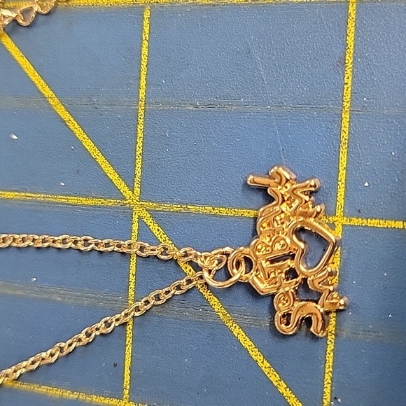 Softball Mom Gold Tone Necklace 18" + 3" Extension - Picture 2 of 3